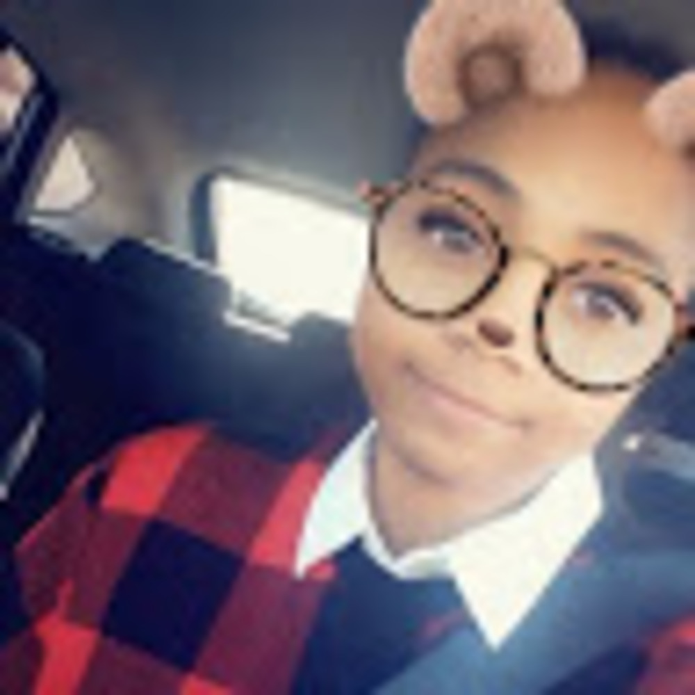 Meet your Posher, Micaela